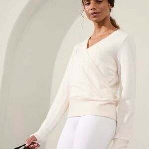 Athleta recharge sweatshirt small